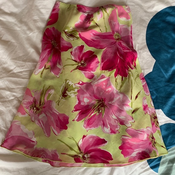 Flowy floral midi skirt - Picture 1 of 2